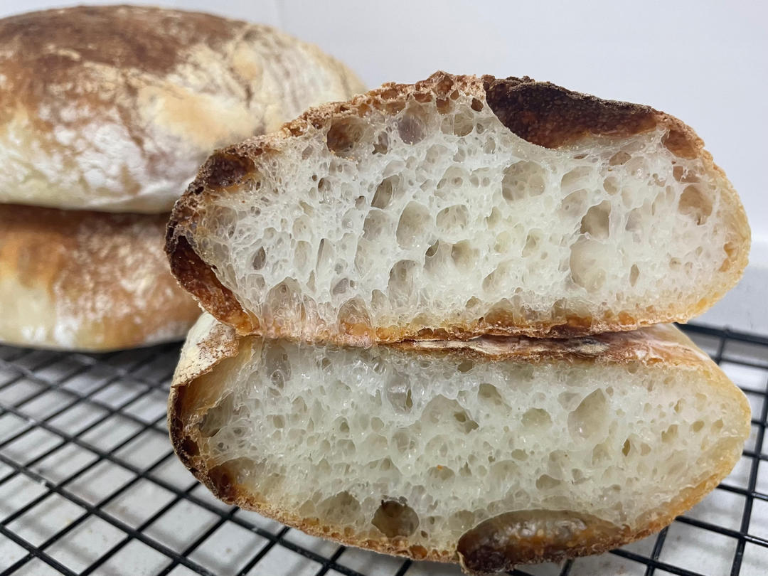 恰巴塔面包  Ciabatta