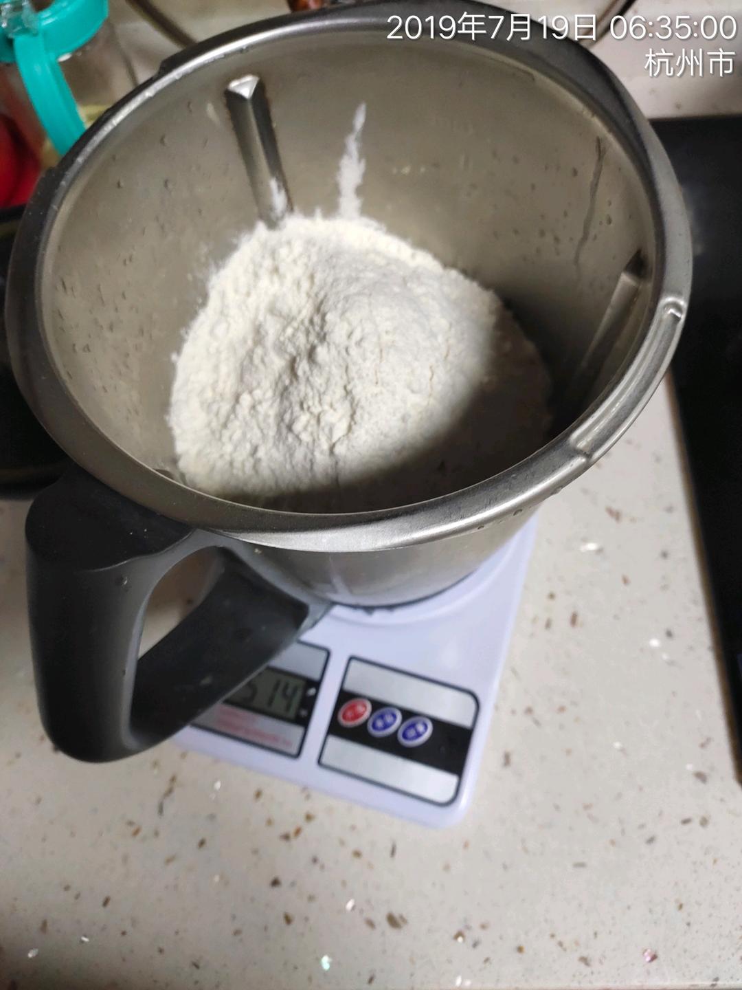 纯奶手撕吐司的做法 步骤1