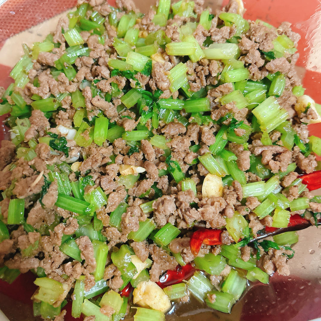 芹菜牛肉末「下饭神器」