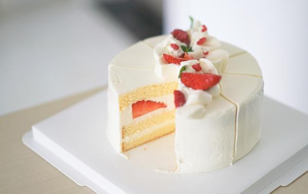 德永纯司亲授日本顶级酒店招牌草莓蛋糕
