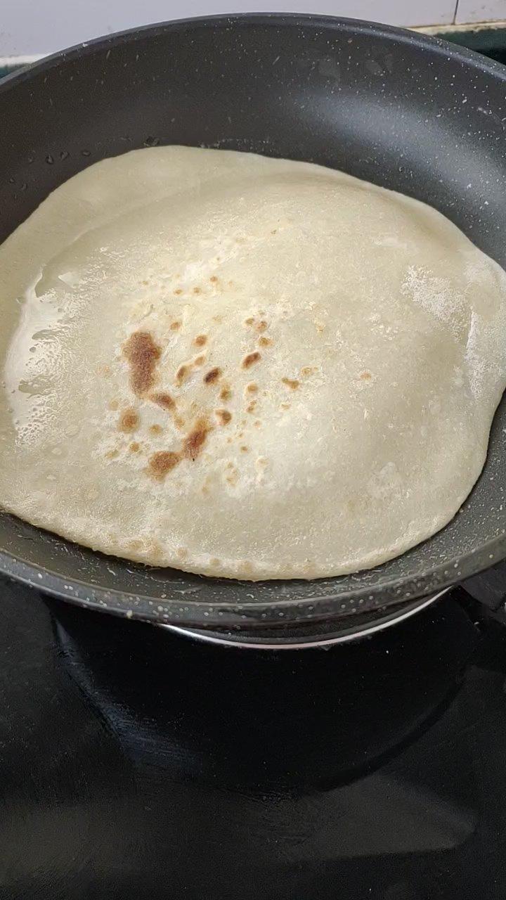 中式主食26:  鸡蛋灌饼（兼蒸饺皮）