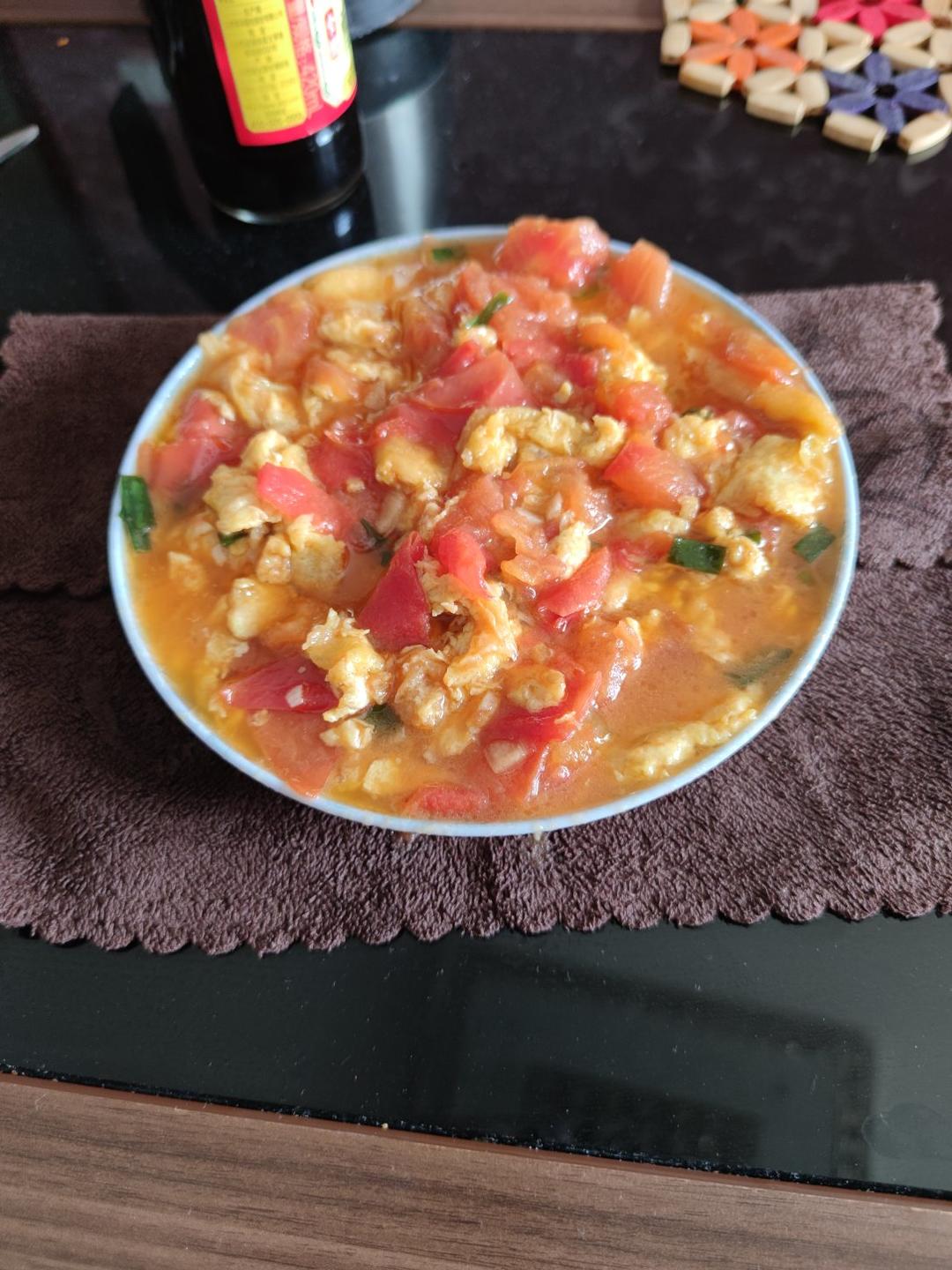番茄炒鸡蛋（超浓的番茄味）