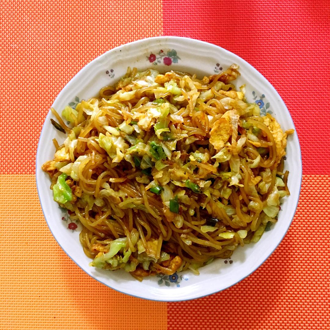 包菜粉丝炒鸡蛋
