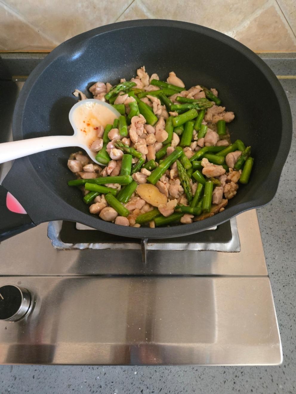 芦笋鸡丁