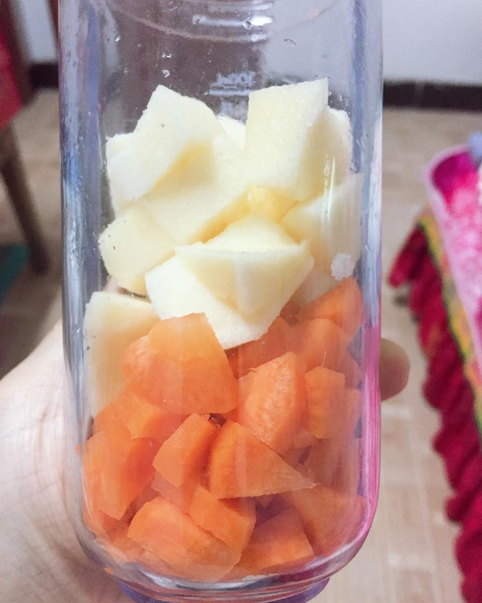 原汁原味苹果胡萝卜汁