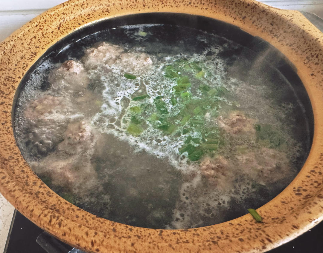 羊肉丸子冬瓜粉丝汤