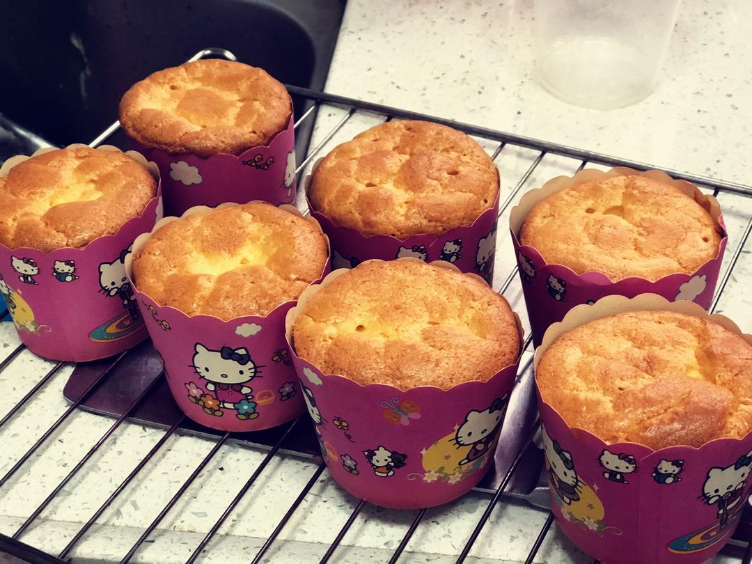 宝宝辅食：宝宝戚风蛋糕—不塌陷不回缩，低糖低油，光滑圆润又松软！12M+