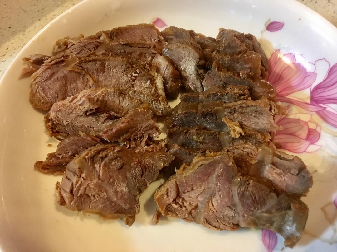 五香酱牛肉
