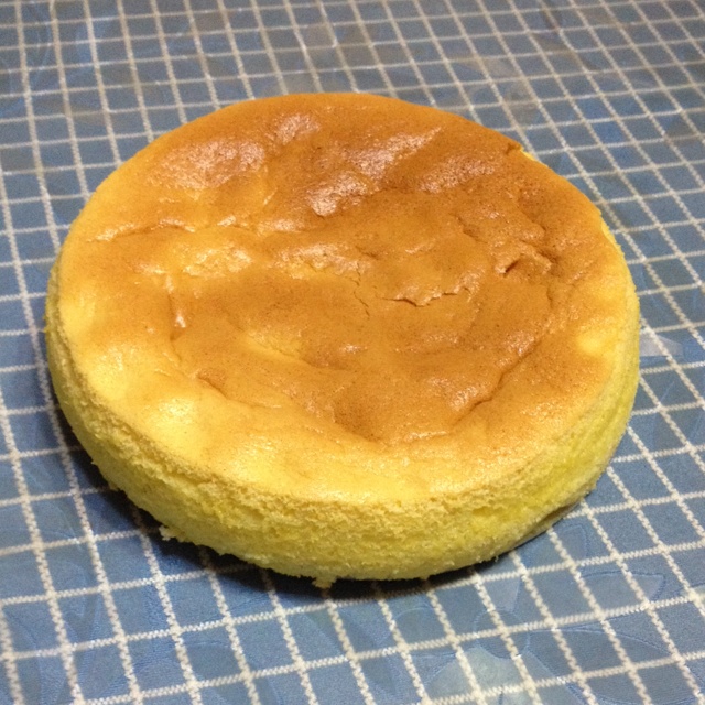 消耗淡奶油之作——淡奶油小蛋糕