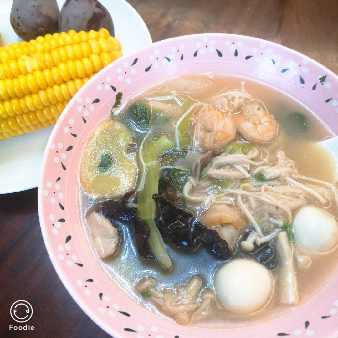 虾仁菌菇冬瓜汤