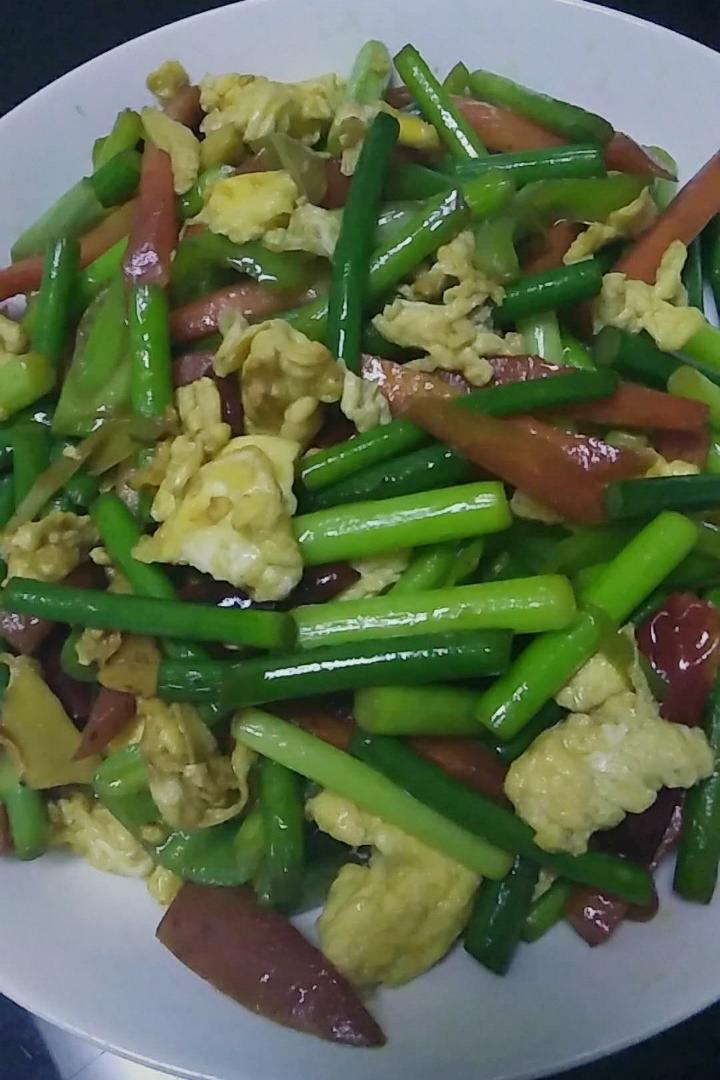 蒜薹炒鸡蛋