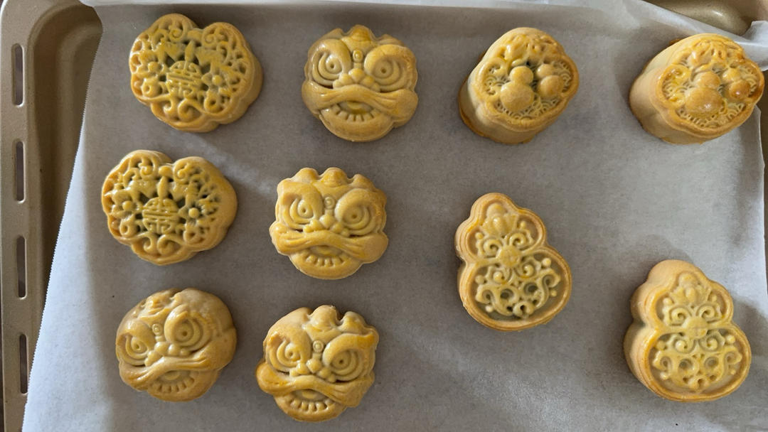 广式莲蓉蛋黄月饼/久吃不厌的经典组合