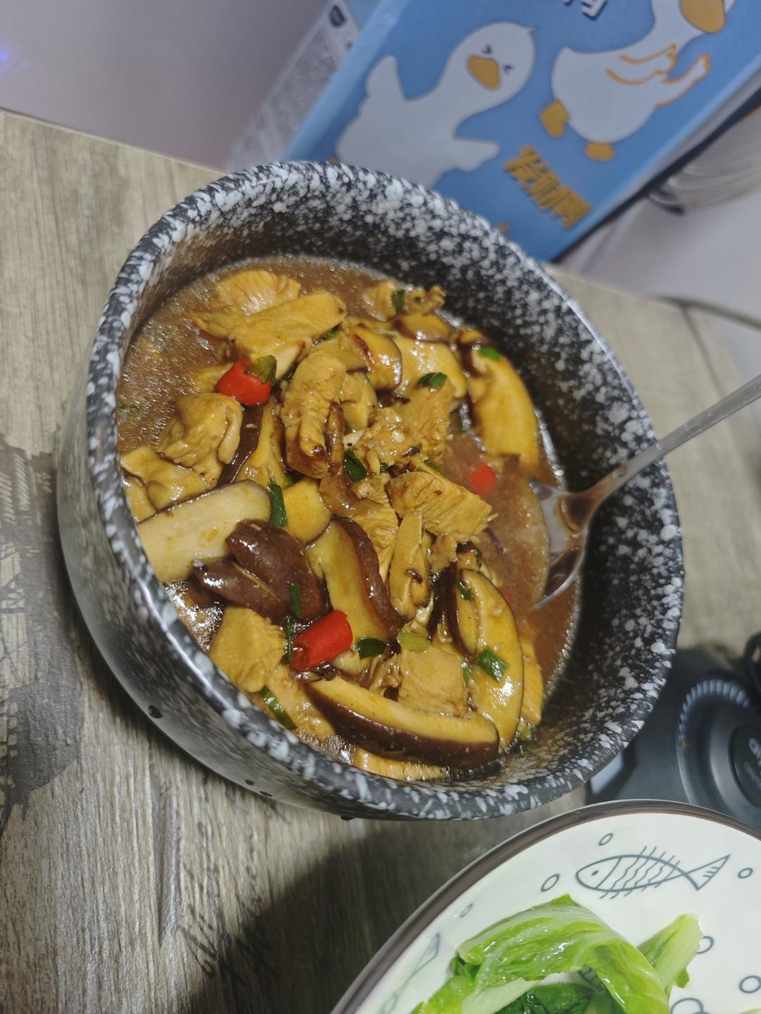 快手鸡胸炒蘑菇