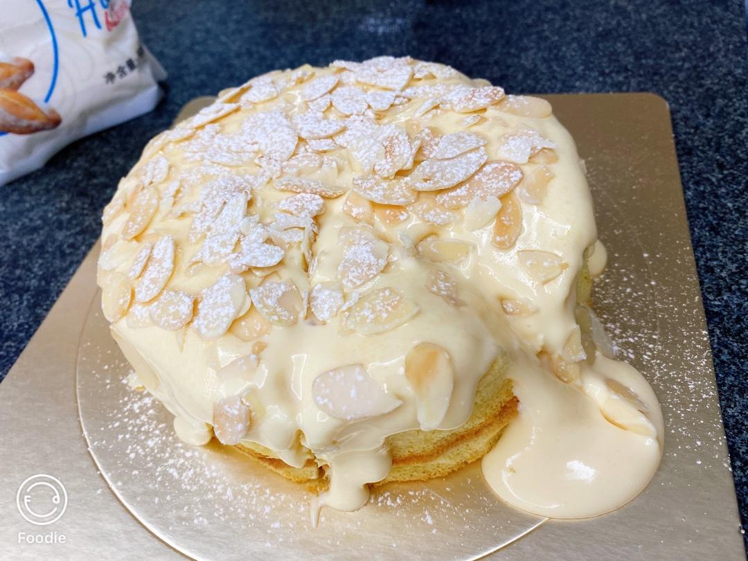 海盐奶盖爆浆蛋糕和爆浆纸杯蛋糕