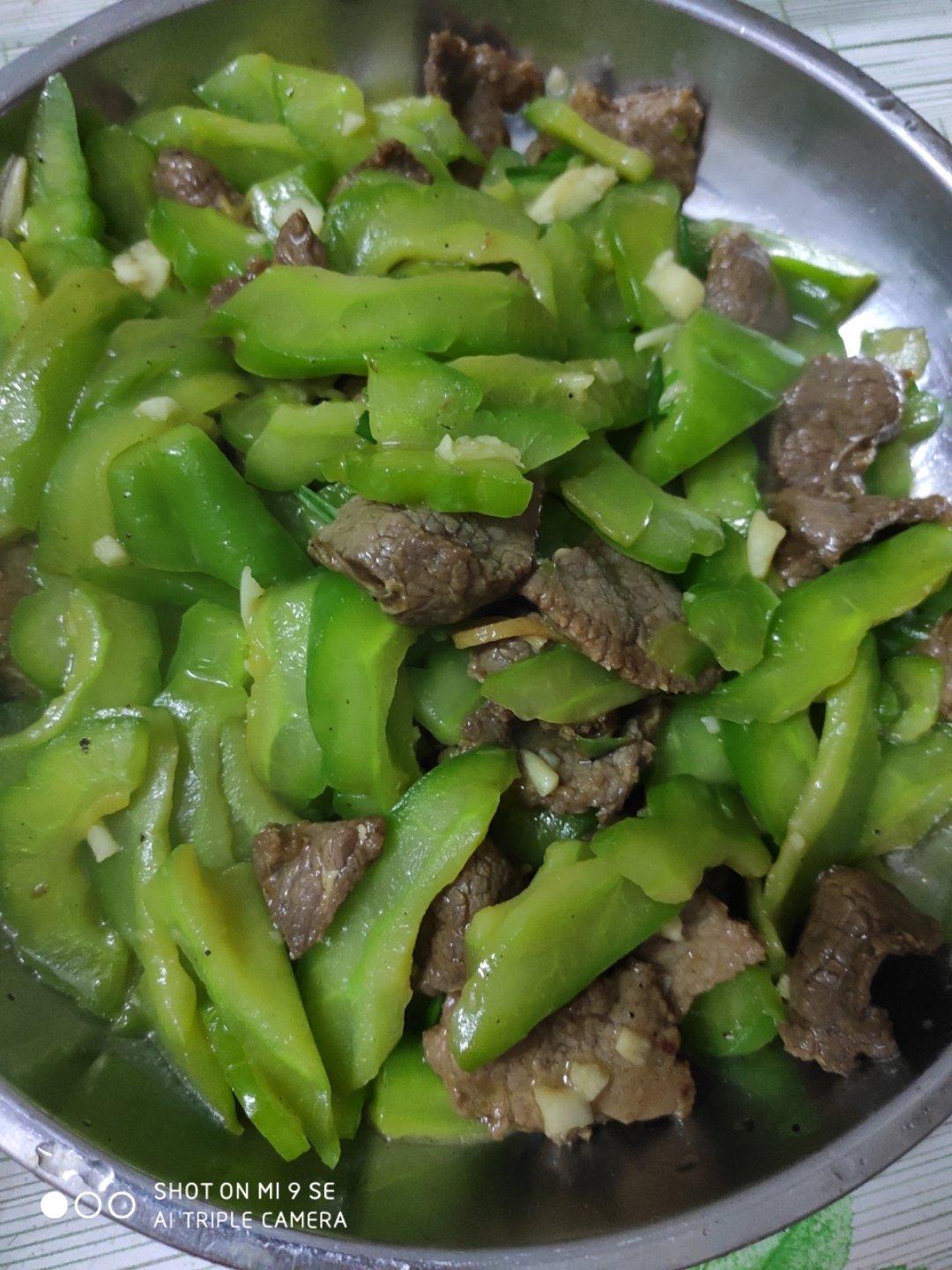 耗油苦瓜炒牛肉