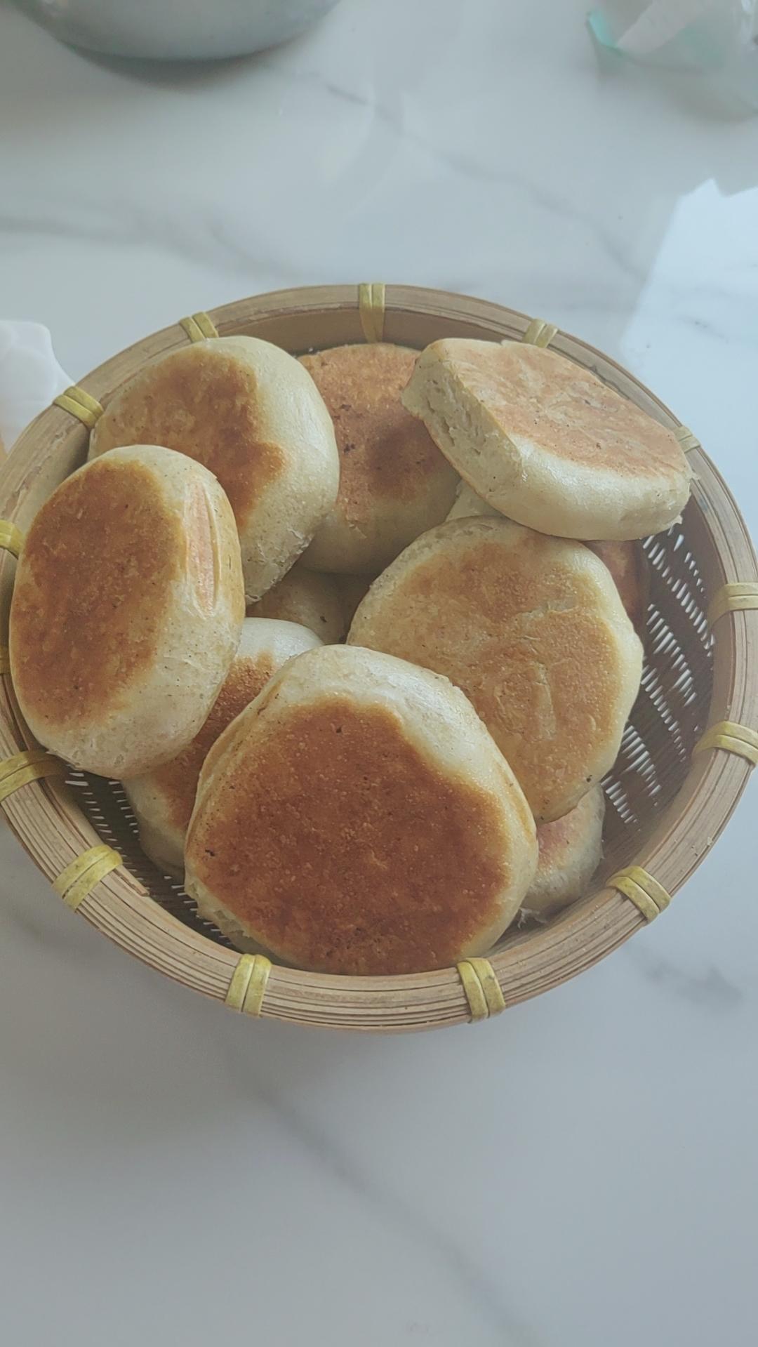 我要告诉所有的朋友 ｜ 千层椒盐发面烧饼  这么做太好吃了
