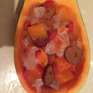 木瓜银耳莲心汤的做法 步骤1