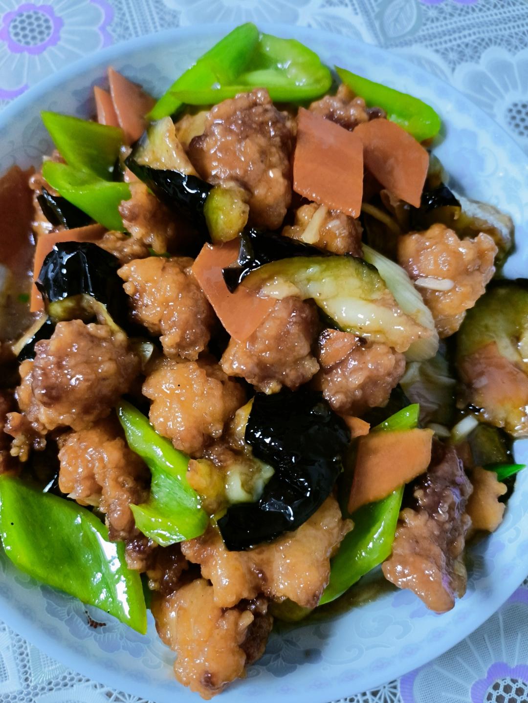 溜肉段烧茄子（东北硬菜呀哈哈）