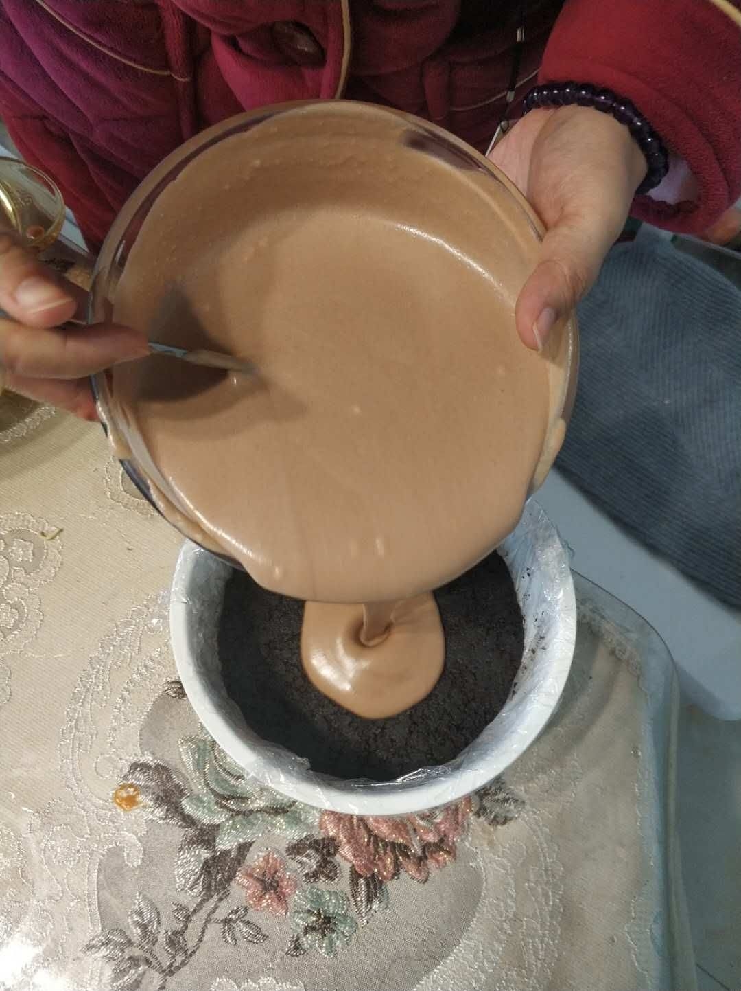 无模具●免烤 巧克力慕斯的做法 步骤13