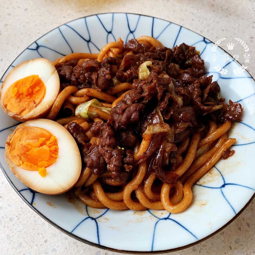 【日式牛肉炒乌冬面】