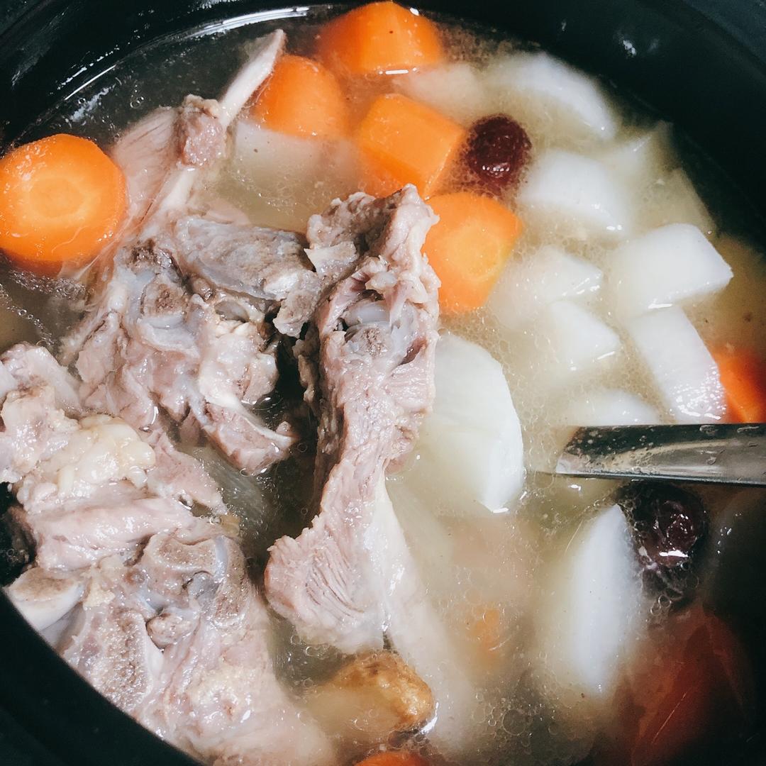 萝卜炖羊肉