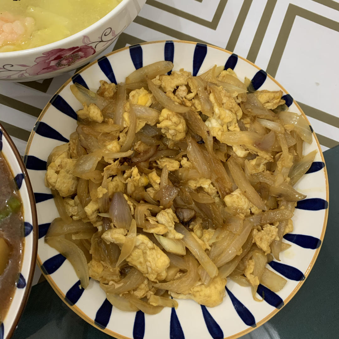 洋葱炒鸡蛋