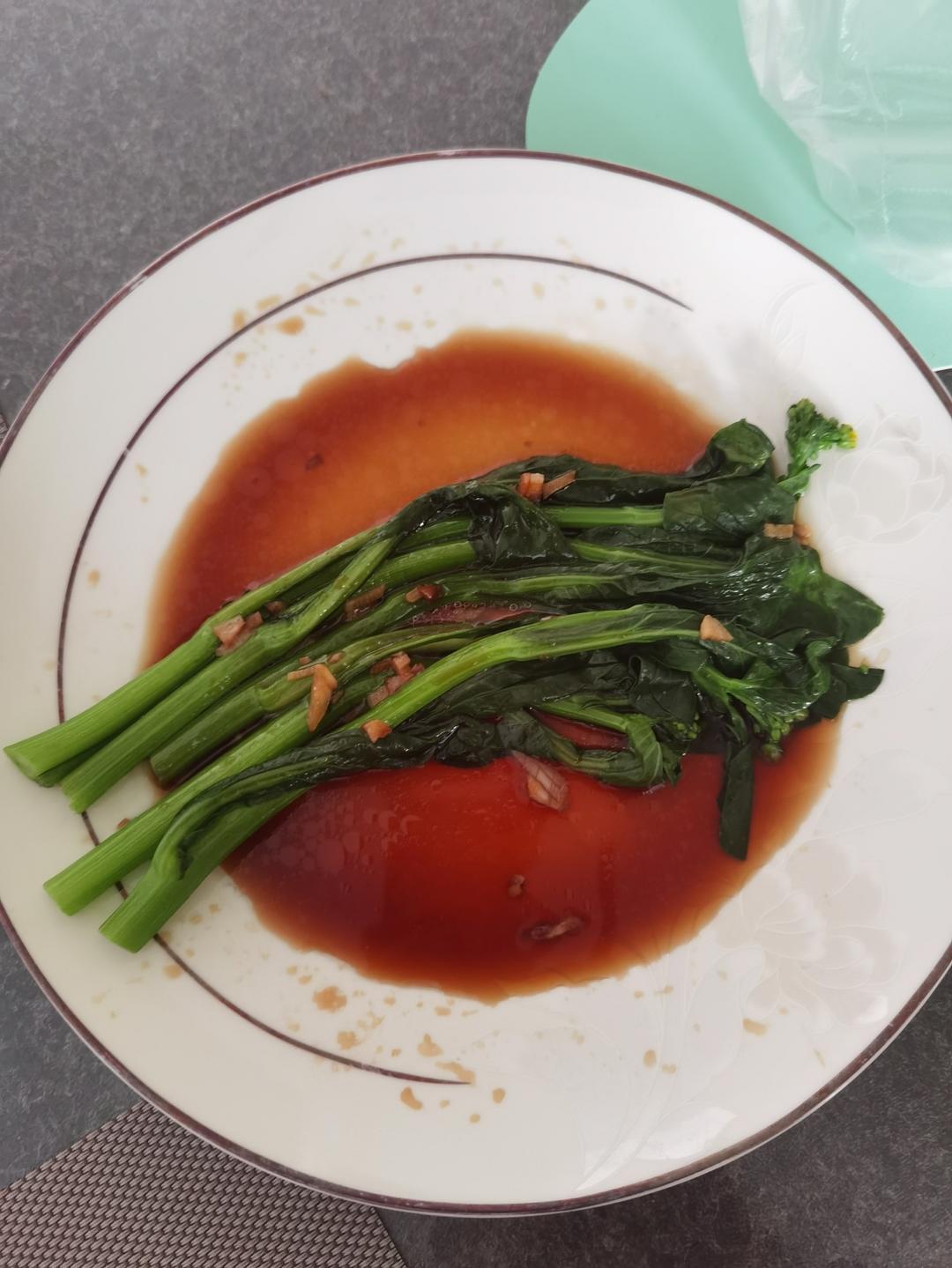 3分钟就能搞定的蚝油菜心，清爽可口，减肥减脂，好吃不怕胖！