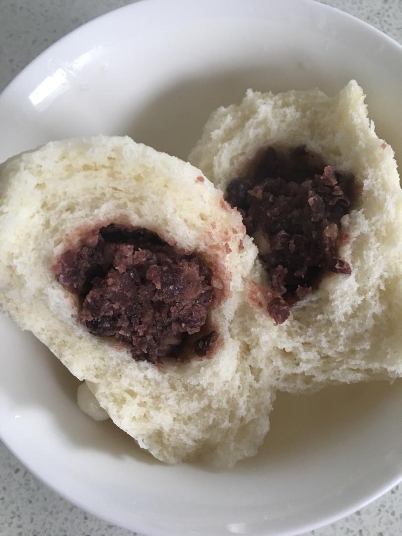 香软红豆包