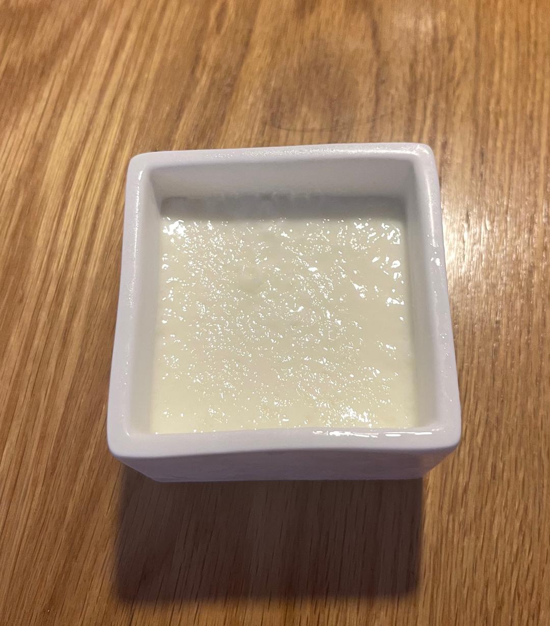 简易双皮奶（消灭多余蛋白液）