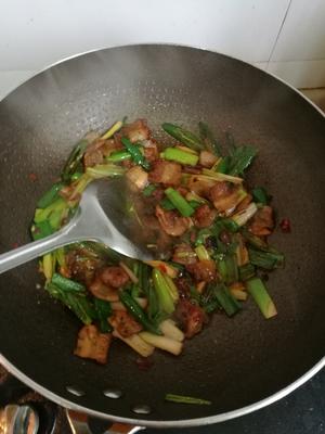 回锅肉（青蒜）的做法 步骤5