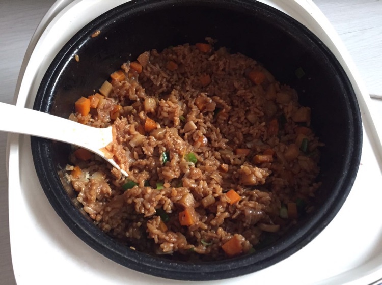 土豆焖饭（电饭锅版）