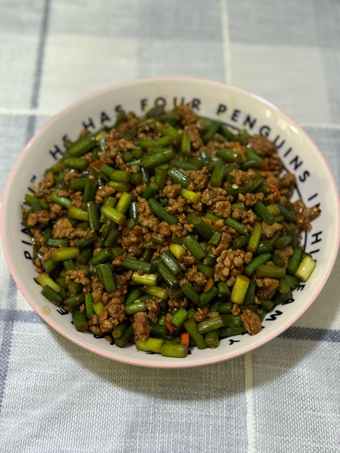 蒜苔炒肉末，三碗米饭都不够吃