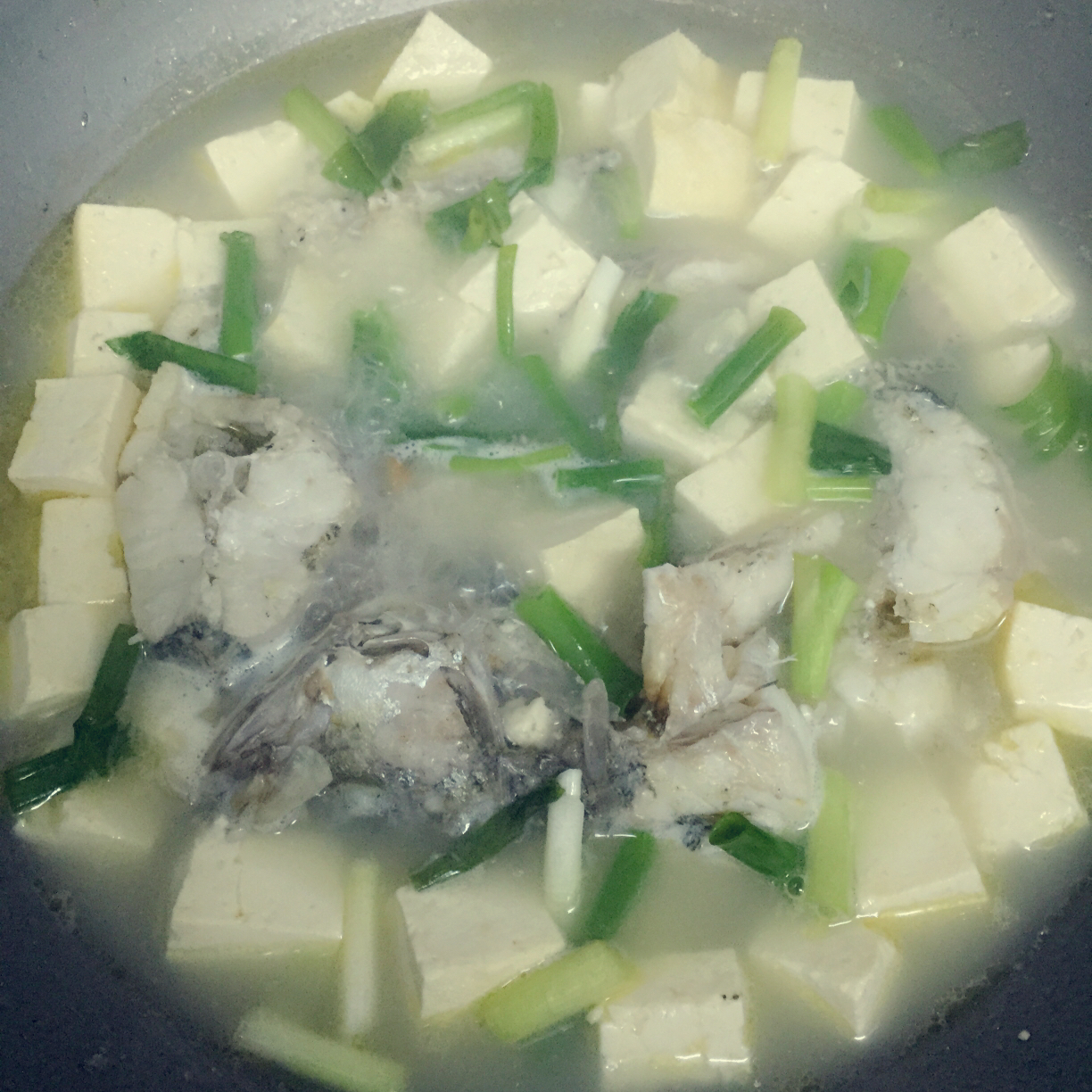 一人份鲈鱼豆腐汤