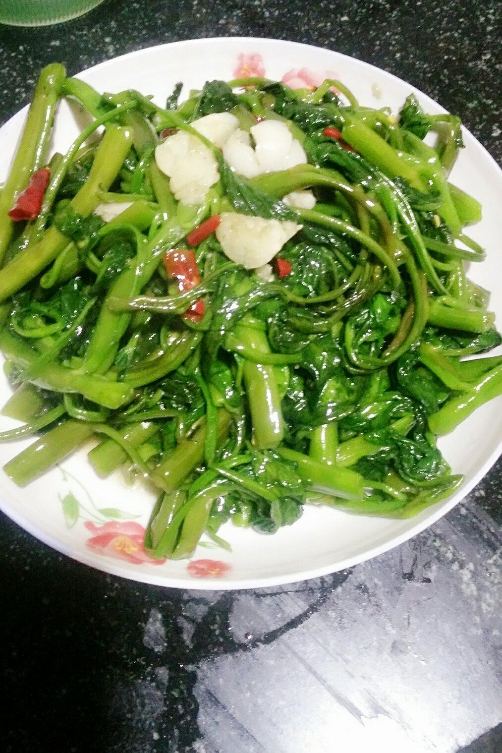 炝炒空心菜（不黑的秘密）