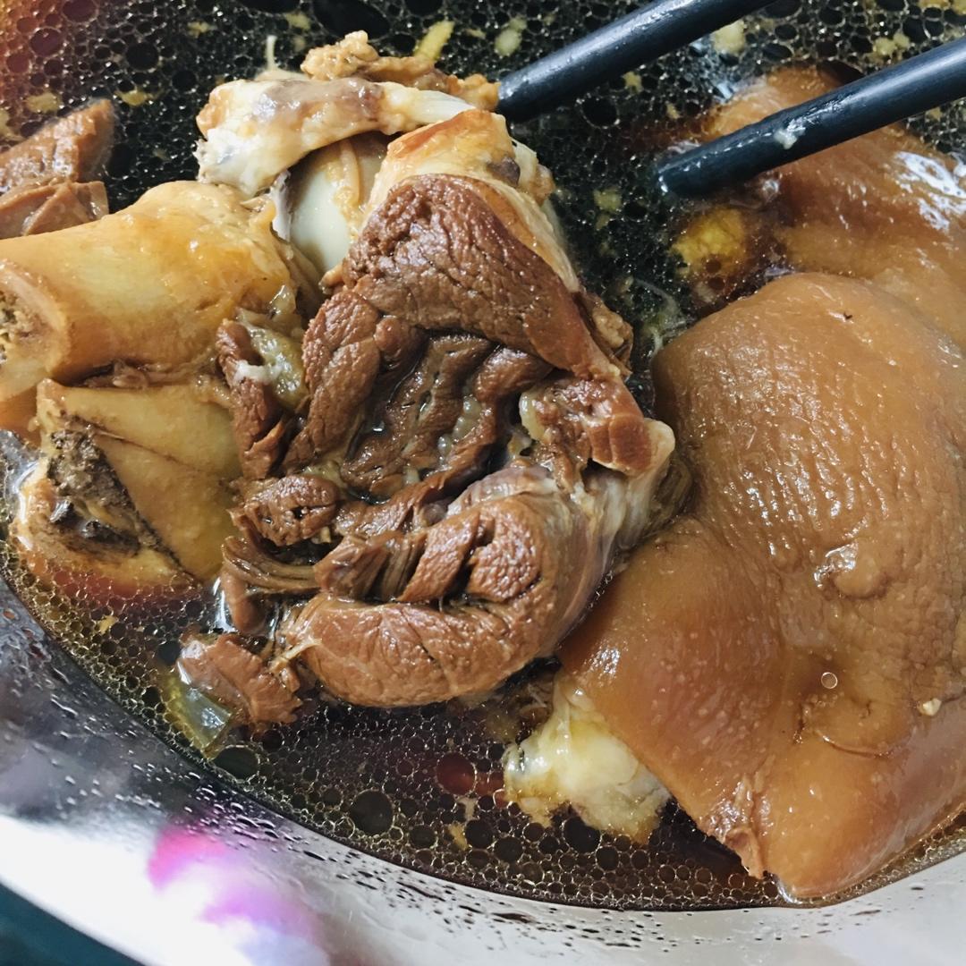 老丁的私房菜－家常红烧肘子