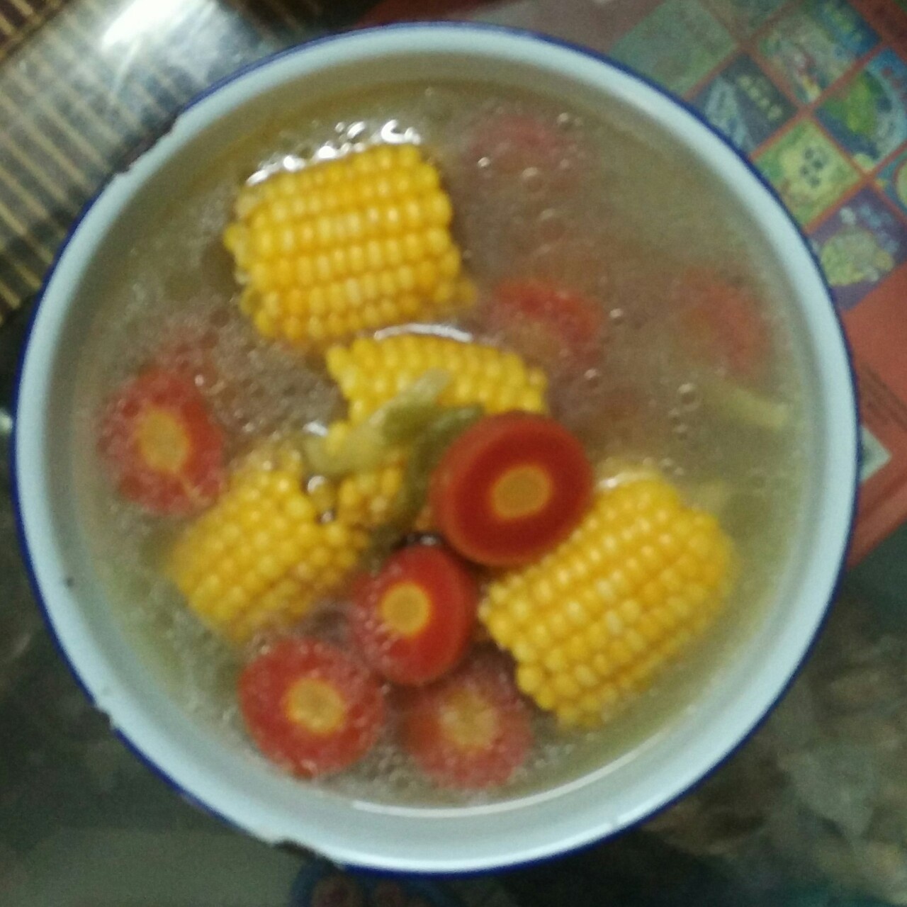 猪骨胡萝卜玉米汤