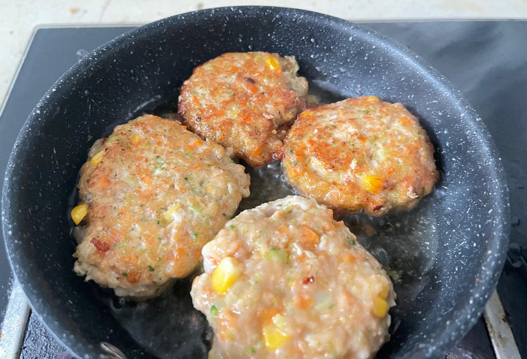 减肥餐低脂鸡胸肉饼