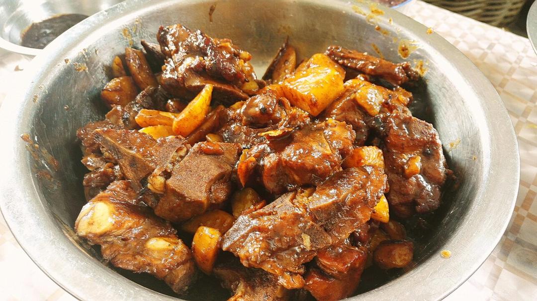 土豆炖排骨