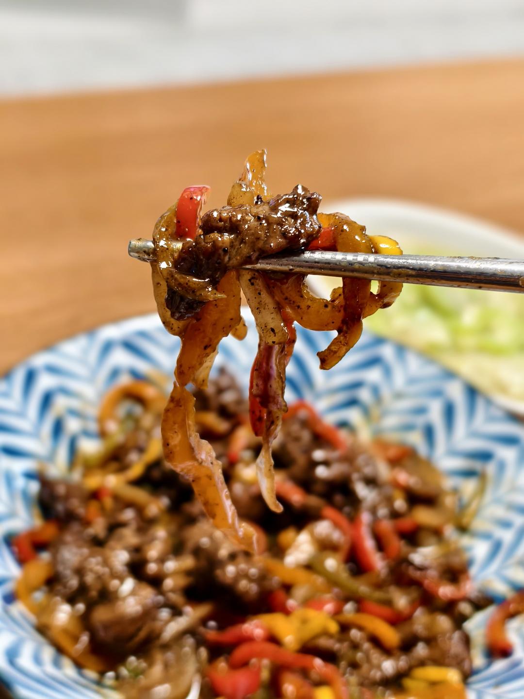 不用黑椒醬的黑椒牛肉/牛柳（超詳細(xì)版）的做法 步驟7