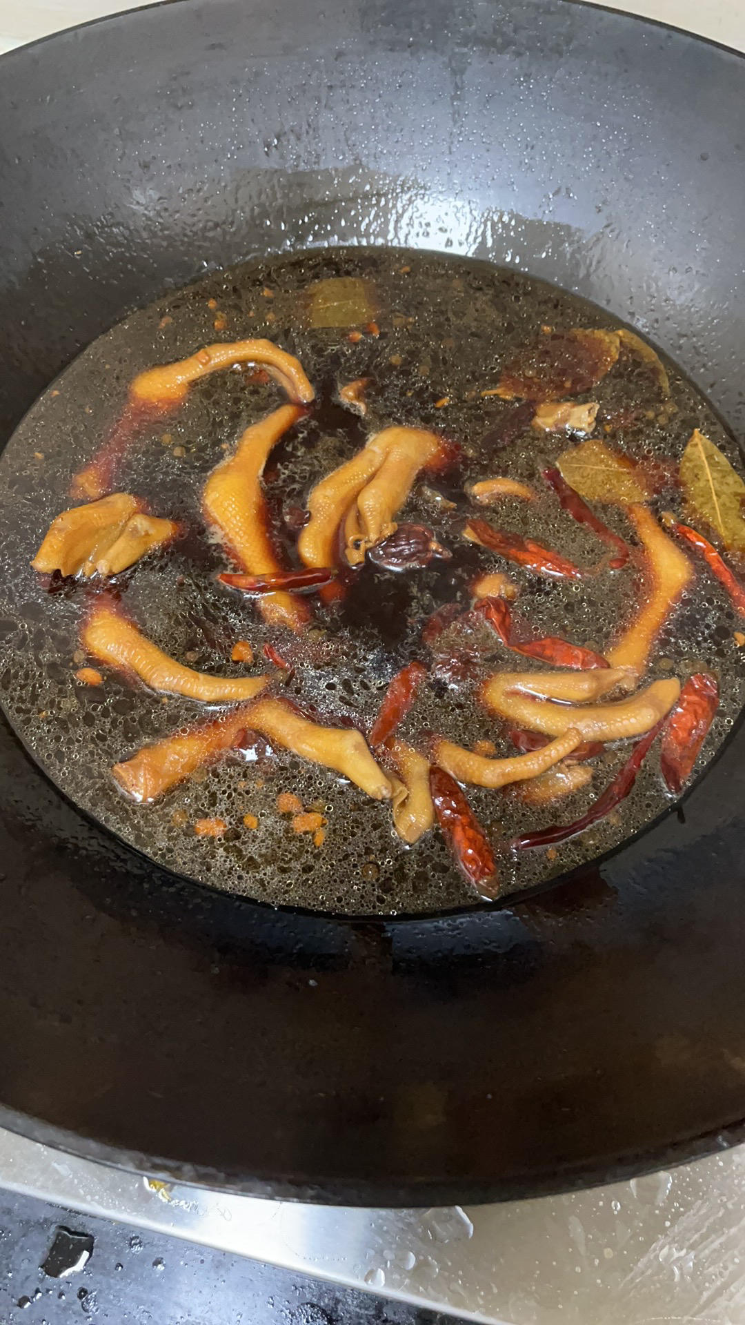 辣味卤鸭掌