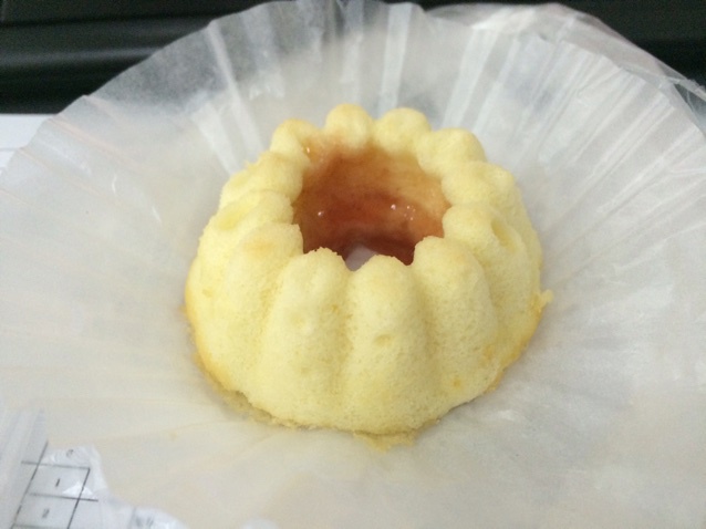 戚风杯子蛋糕^_^不开裂不回缩喔～