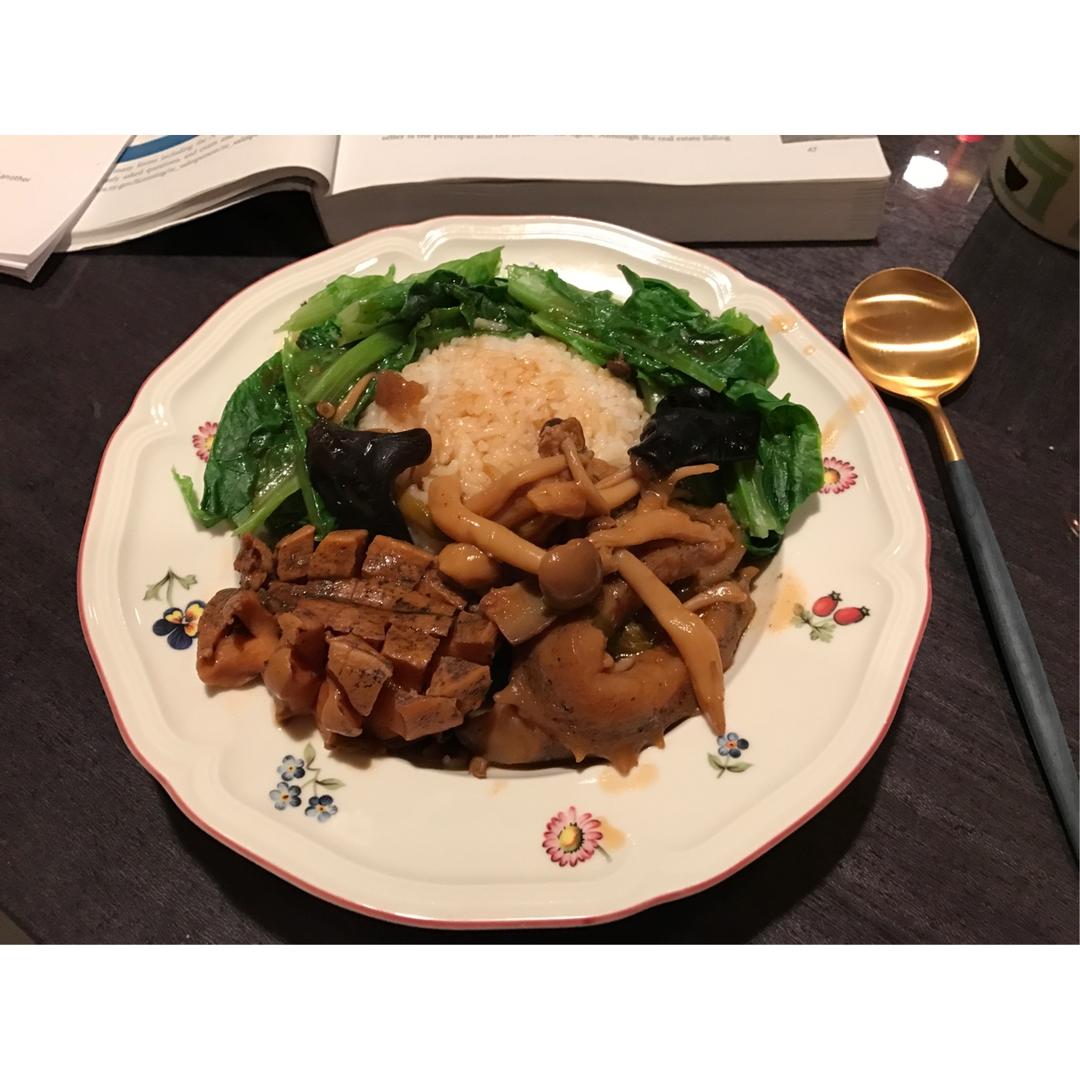 鲍鱼煨参汤