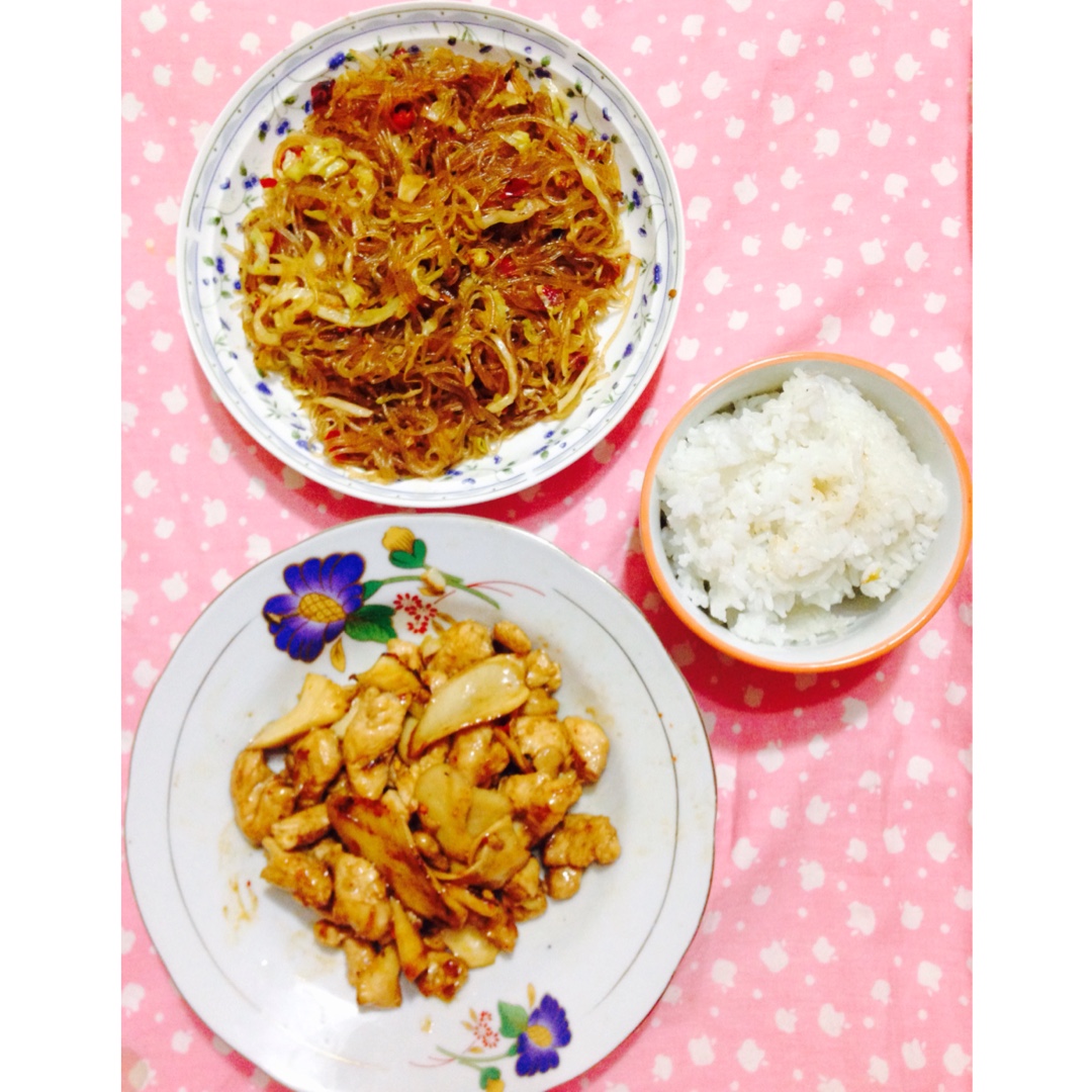 低卡减脂瘦身餐——杏鲍菇煎炒鸡胸肉