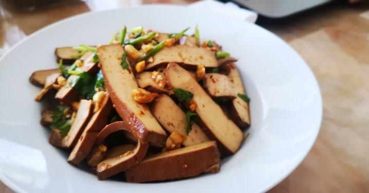 酱麻油拌五香豆干
