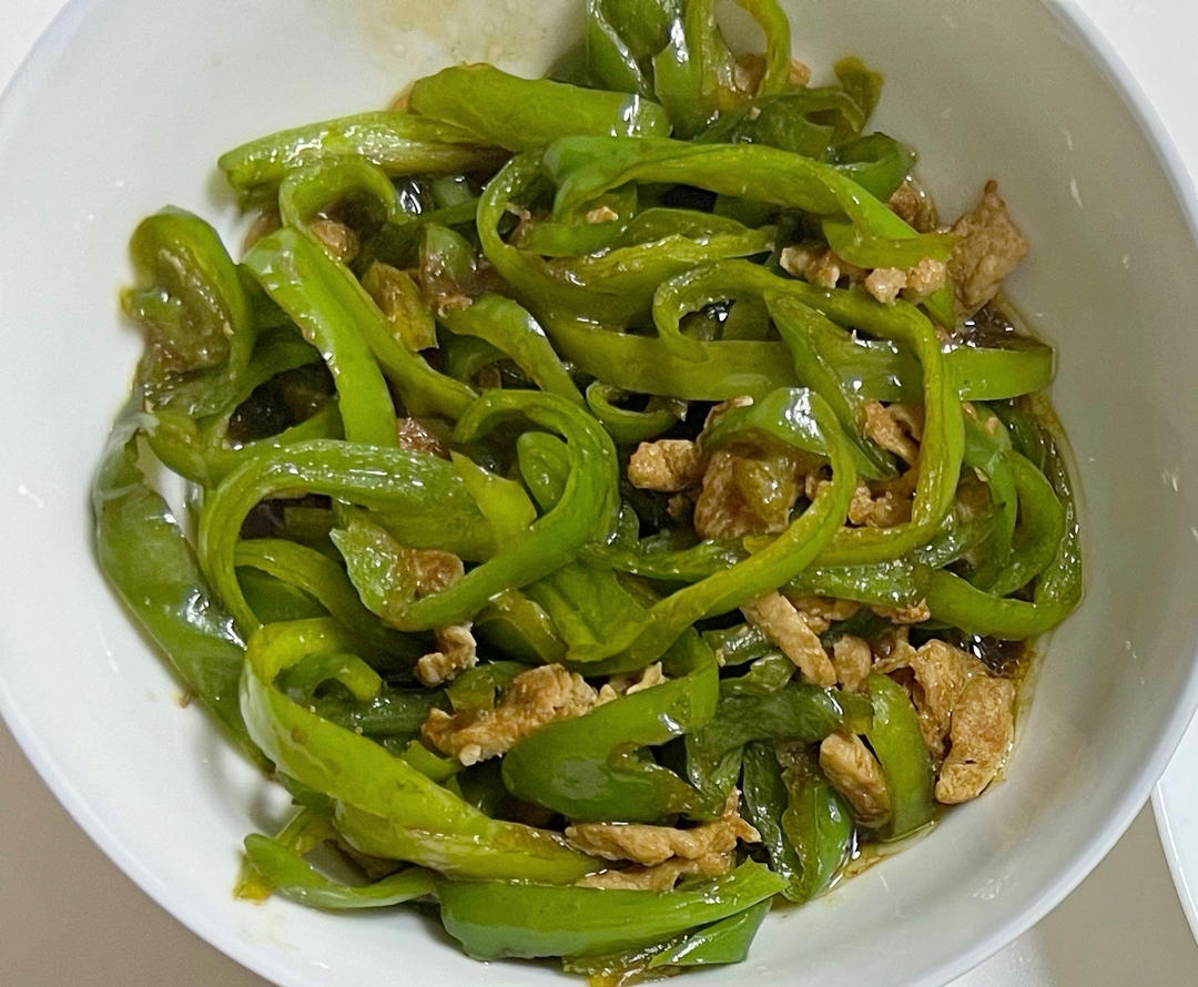 厨师长教你：“青椒肉丝”的正宗做法，色香味俱全