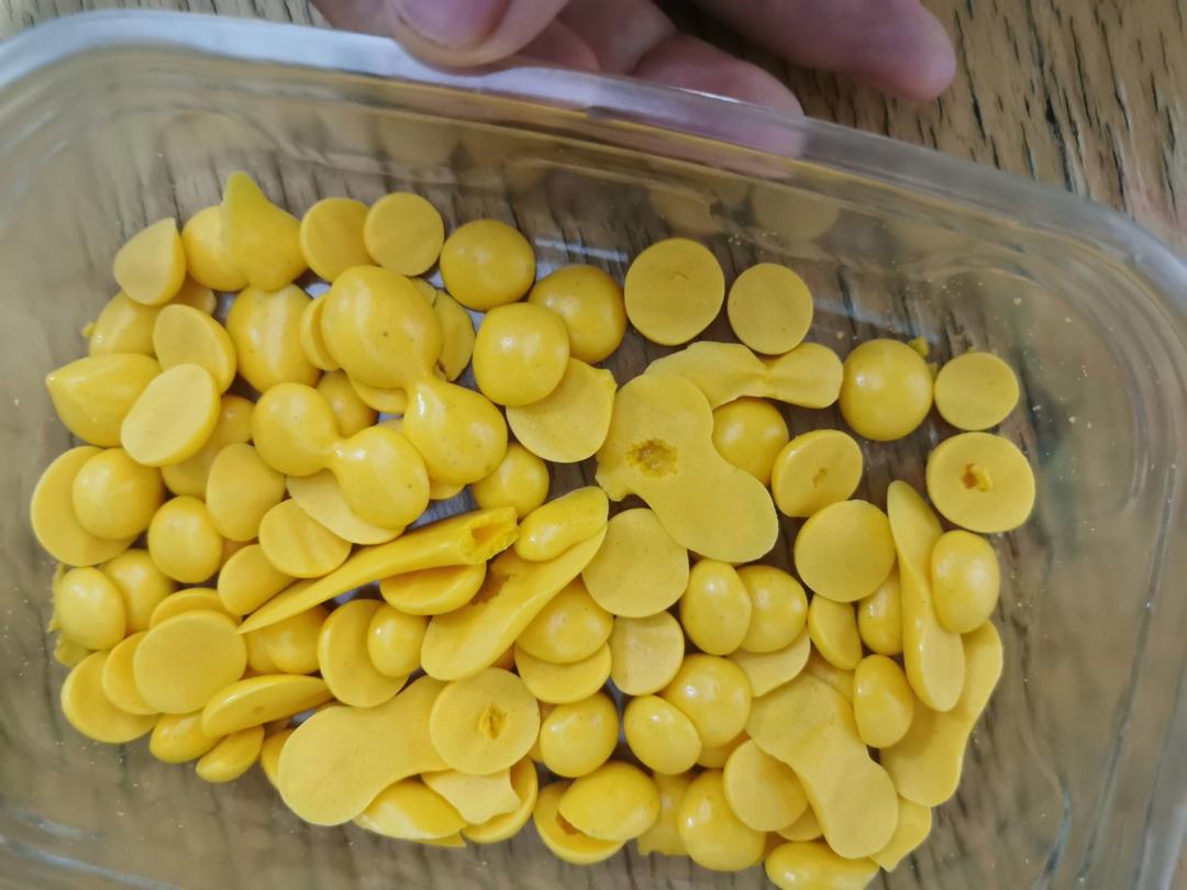 入口即化的无添加蛋黄溶豆