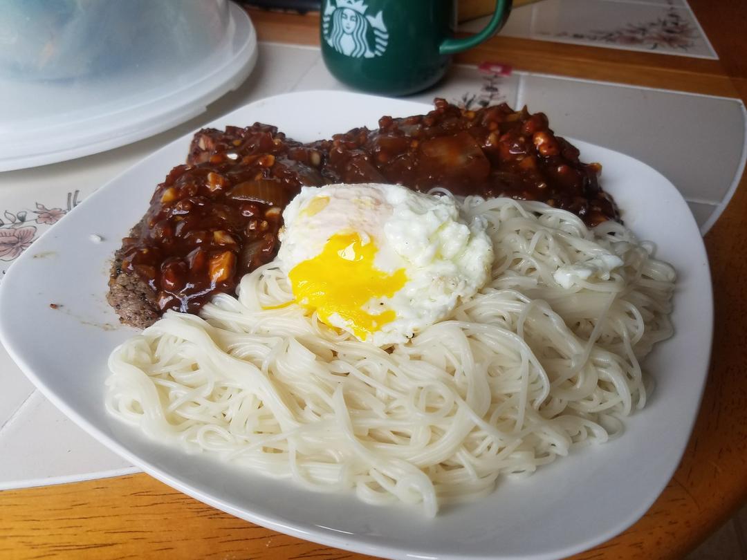 黑胡椒牛排（菲力牛排）—附黑胡椒汁的做法