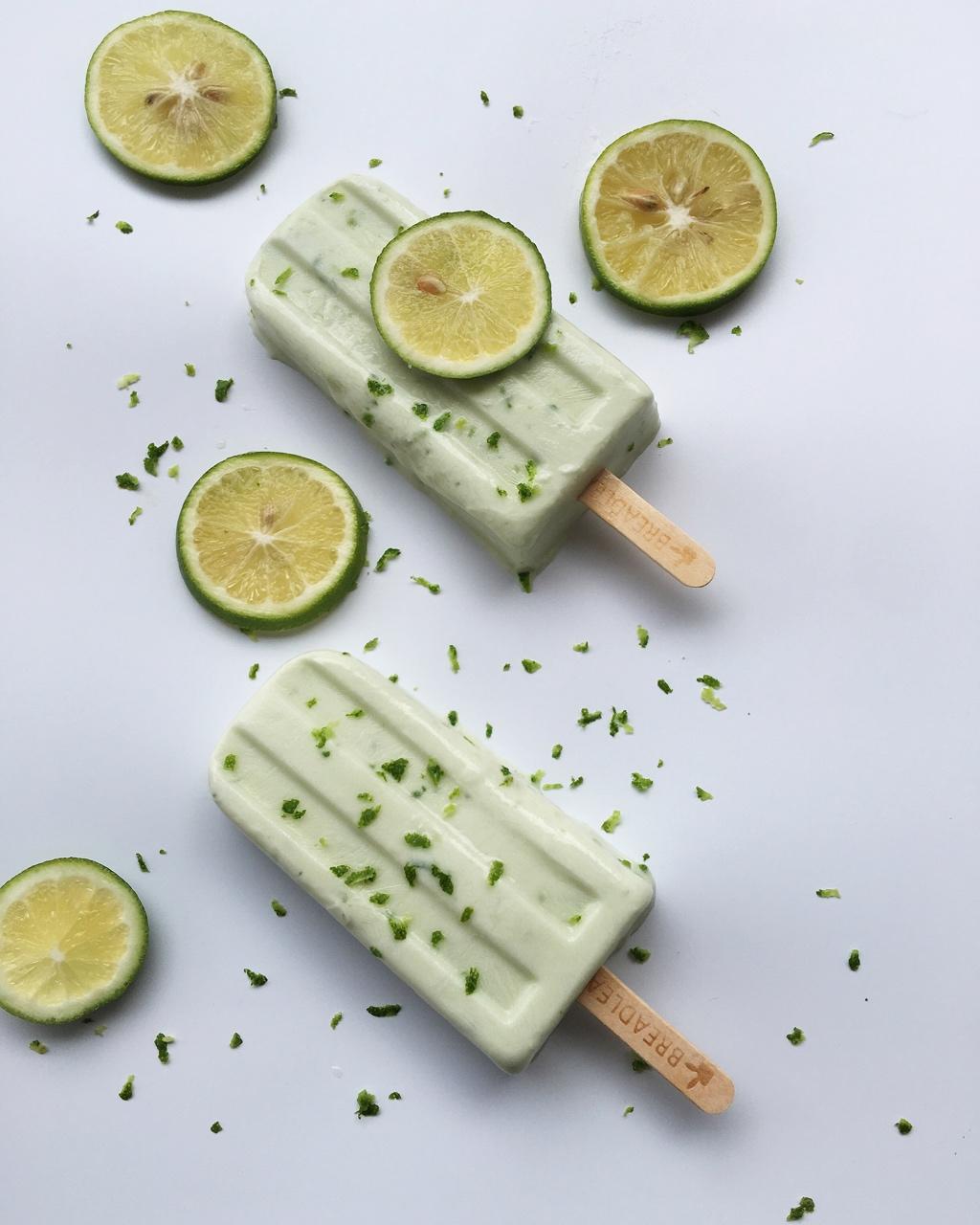 周佬做的青柠芝士蛋糕冰棍(lime chessecake popsicles)
