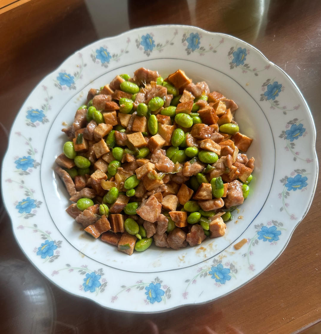 超下饭的毛豆米干子炒肉