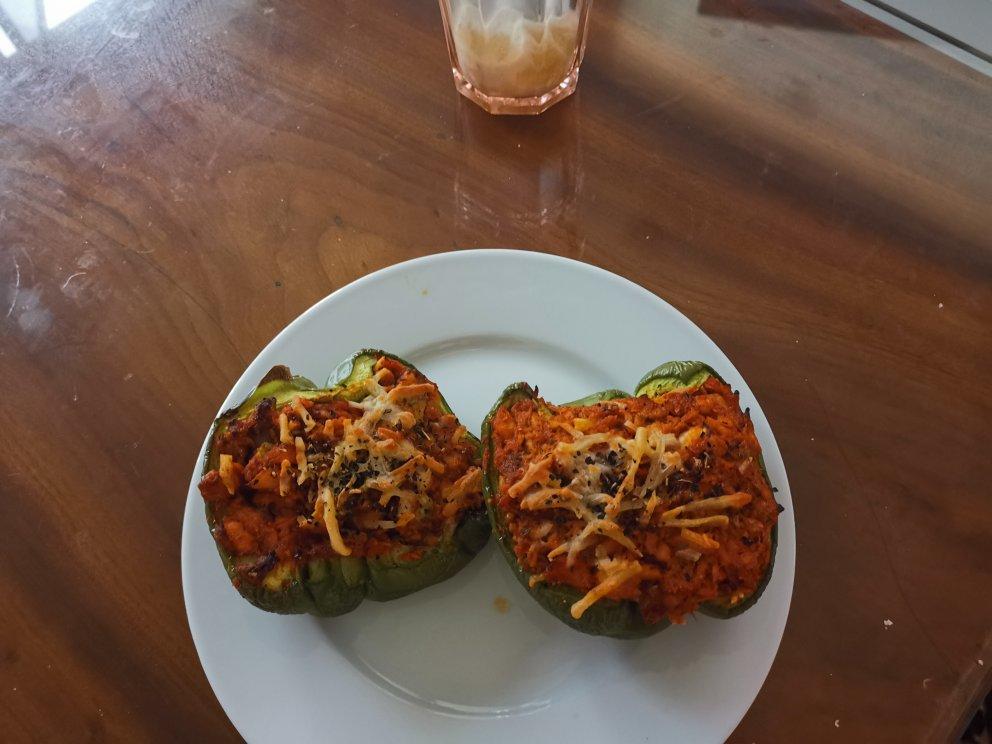 Keto Lunch tuna avocado cup